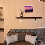 Florence Cave House
